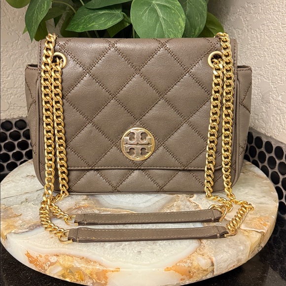 Tory Burch Willa Quilted Shoulder Bag - Picture 2 of 12